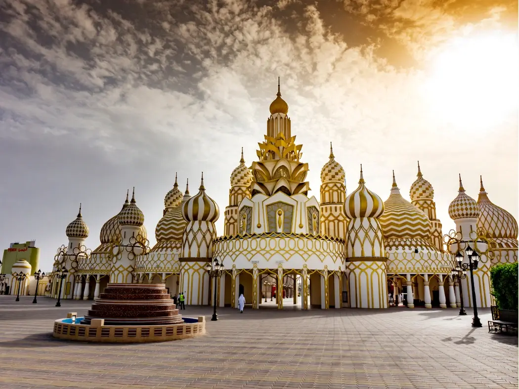 Theme Parks & Entertainment